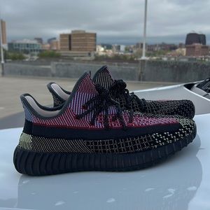 Size 11 Yeezy Used | No original box, but comes with sneaker container store box